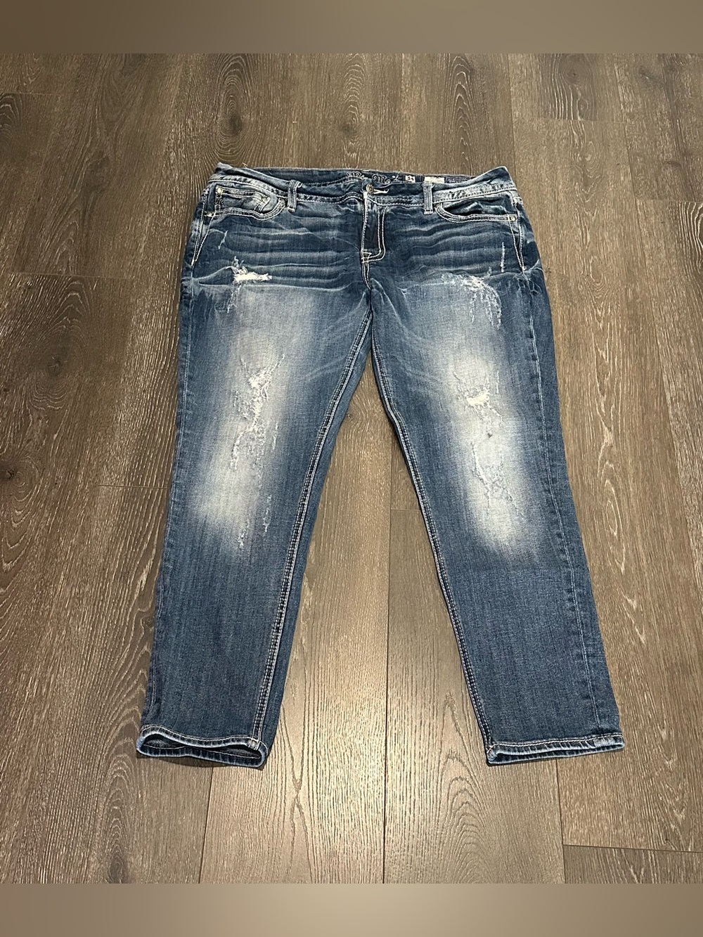 Miss Me  Easy Crop Blue Skinny  Distress Woman jeans Size 34
